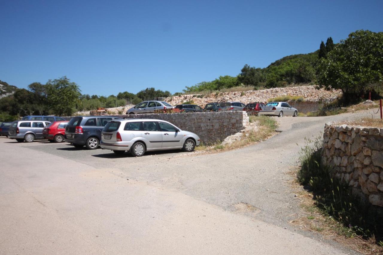 Apartments And Rooms With Parking Space Cunski, Losinj - 2498 Exterior foto
