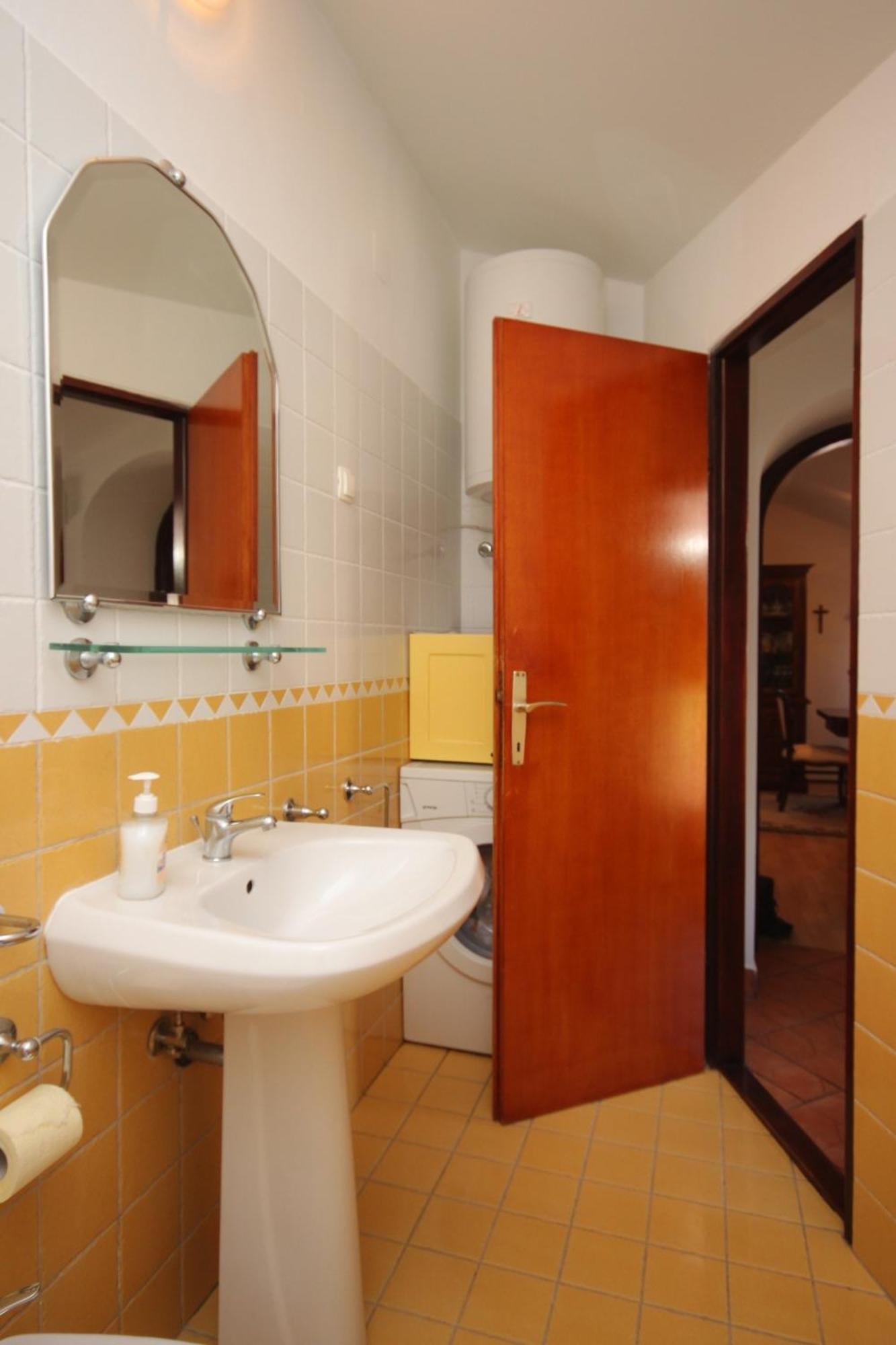 Apartments And Rooms With Parking Space Cunski, Losinj - 2498 Zimmer foto